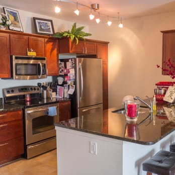 Icon On Bond - Apartments Near Me - Grand Rapids, Michigan