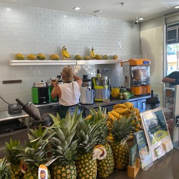 Sproutz - Salad Near Me - Sunny Isles Beach, Florida Sproutz - Salad Near Me - Sunny Isles Beach, Florida