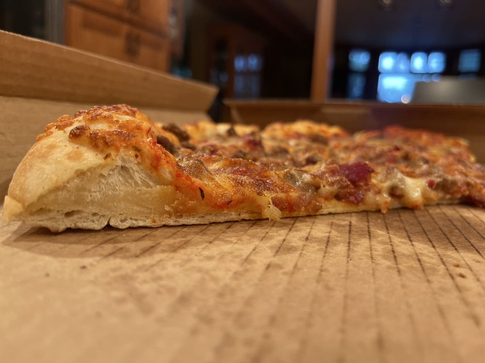Andy's Hometowne Pizza Logo