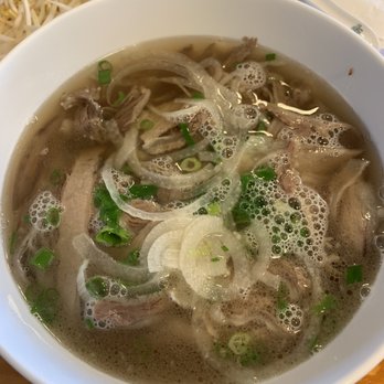 Mama Pho - Large Pho with Fatty FLANK - Vietnamese Near Me - Honolulu, Hawaii