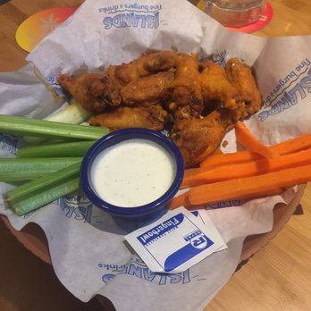 Islands Restaurant - Burgers Near Me - Santa Barbara, California