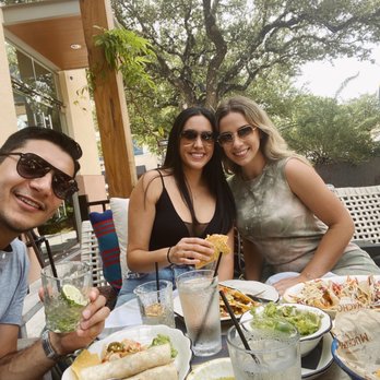 Muchacho - Guac, fish tacos, picadillo tacos, steak tacos, amazing salsa, homemade tortillas, Paloma, spicy margarita - Mexican Near Me - Dallas, Texas Muchacho - Guac, fish tacos, picadillo tacos, steak tacos, amazing salsa, homemade tortillas, Paloma, spicy margarita - Mexican Near Me - Dallas, Texas