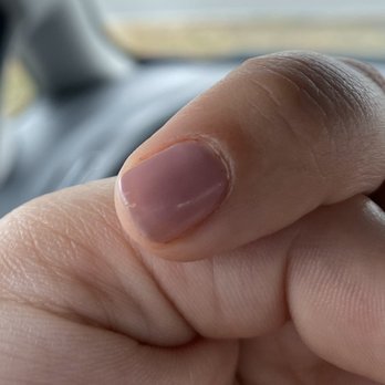 Select Nail Spa & Boutique - No chip - chipped after two days. - Nail Salons Near Me - Glendale Heights, Illinois