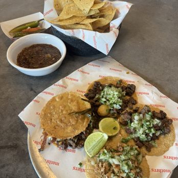 Mothers - Perfection! Full of flavor! Carne asada & chicken tacos, carne asada mulita & chips & salsa! - Tacos Near Me - Ventura, California