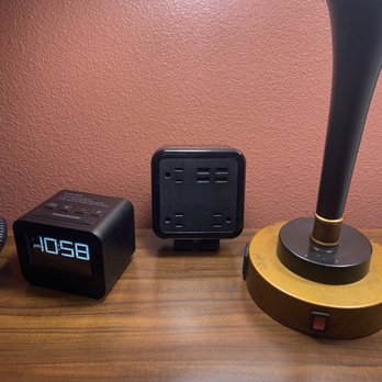 Hampton Inn Lordsburg - Plenty of USB outlets conveniently located - Hotels Near Me - Lordsburg, New Mexico Hampton Inn Lordsburg - Plenty of USB outlets conveniently located - Hotels Near Me - Lordsburg, New Mexico