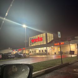 Weis Markets