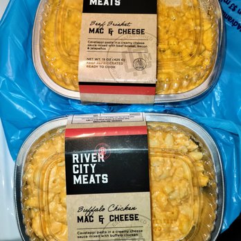 Giant Eagle - Beef Brisket & Buffalo Chicken mac & cheese located in meat dept.  Brisket has really spicy jalapenos in it. - Grocery Near Me - Warren, Ohio