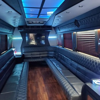 Safe and Reliable Limousine - Limos Near Me - Elyria, Ohio Safe and Reliable Limousine - Limos Near Me - Elyria, Ohio