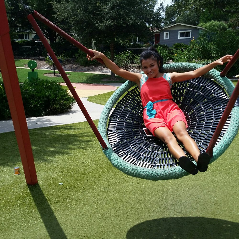 Common Ground Park - Fun swing thingy - Parks Near Me - Lakeland, Florida