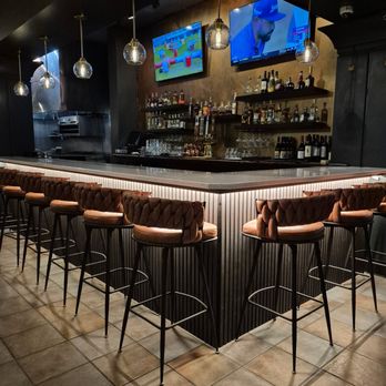 The Dignitary Restaurant and Lounge - New American Near Me - Hillsboro, Oregon The Dignitary Restaurant and Lounge - New American Near Me - Hillsboro, Oregon