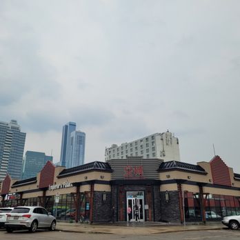 Emperor's Palace - a view of the outside of a restaurant - Dim Sum Near Me - Edmonton, Alberta Emperor's Palace - a view of the outside of a restaurant - Dim Sum Near Me - Edmonton, Alberta