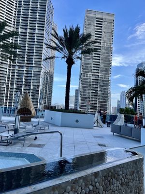 Kimpton EPIC Hotel by null