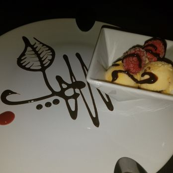Penumbra - Homemade ice cream - Wine Bars Near Me - Chicago, Illinois
