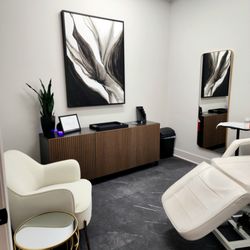 Joules Medspa and Laser Center - Treatment Room
