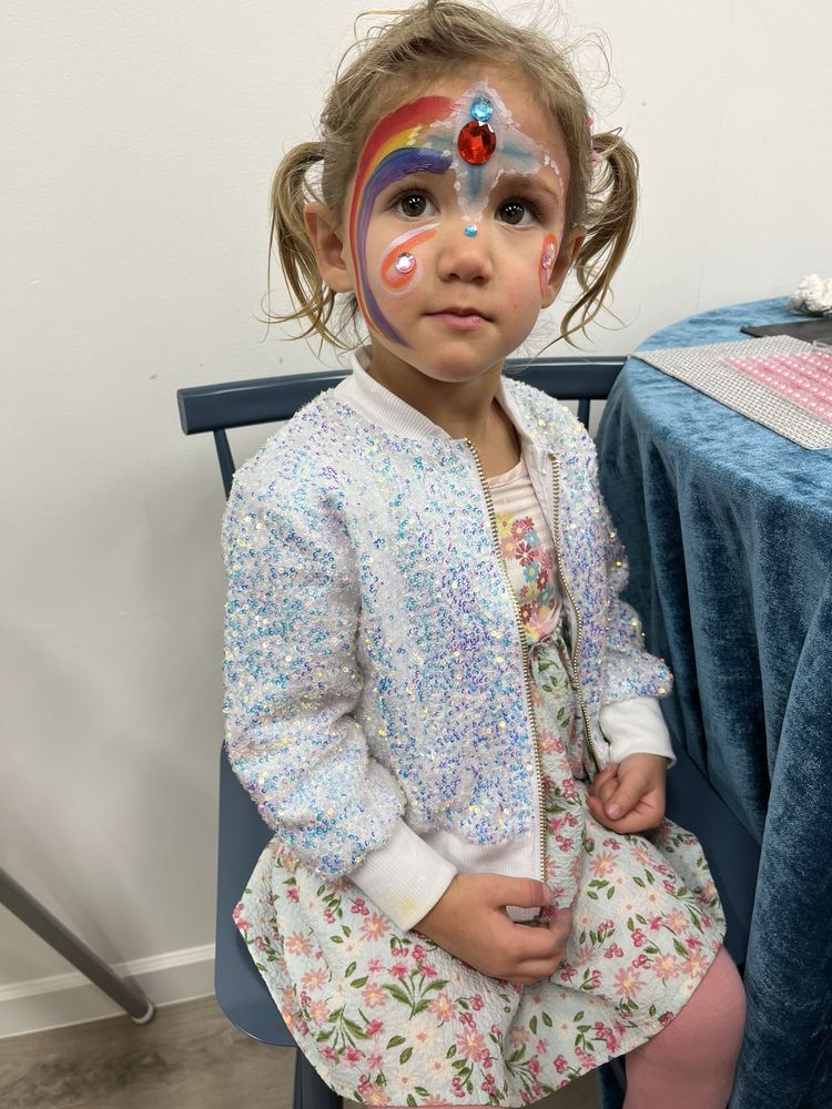 Dee’ Bubbles Kids Party Services Logo