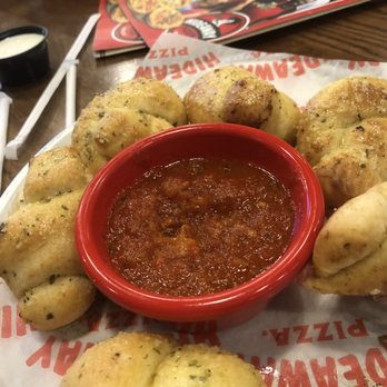 Hideaway Pizza - Garlic knots - Pizza Near Me - Moore, Oklahoma