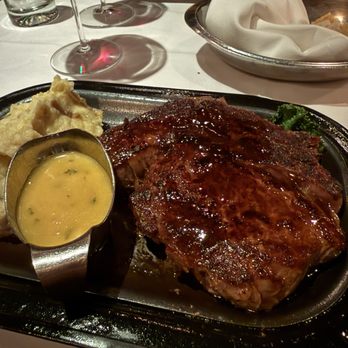 RingSide Steakhouse - Ribeye with béarnaise sauce - Steakhouses Near Me - Portland, Oregon RingSide Steakhouse - Ribeye with béarnaise sauce - Steakhouses Near Me - Portland, Oregon