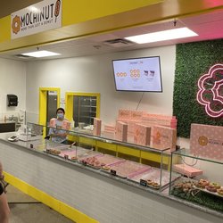 Mochinut - Storefront