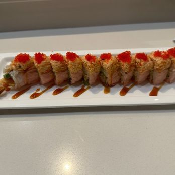 Chef Soon Contemporary Sushi - Seven 7 Bridges Maki - Sushi Bars Near Me - Woodridge, Illinois