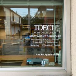 TDECU Houston Heights - TDECU Houston Heights Exterior Drive Thru