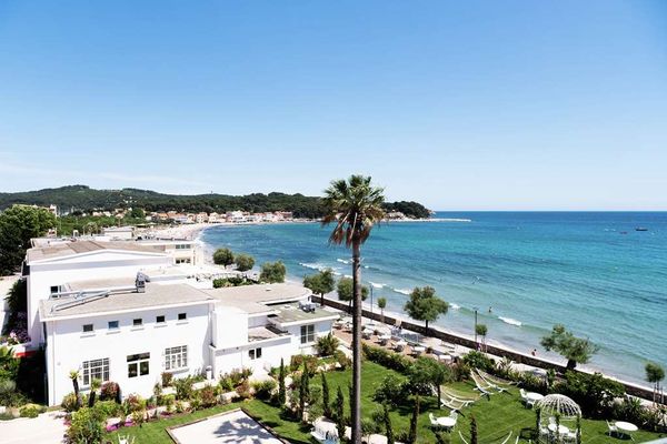 Grand Hotel des Sablettes Plage, Curio Collection by Hilton by null