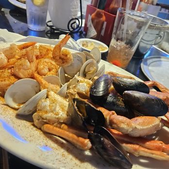 The Full Moon Oyster Bar - Seafood Near Me - Clemmons, North Carolina