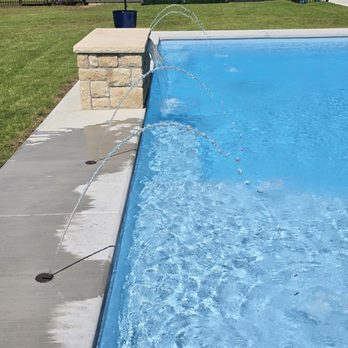 Vista Pools - Pool & Hot Tub Service Near Me - Mounds, Oklahoma