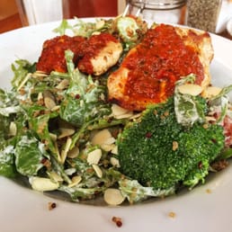 Superfood salad with grilled chicken Superfood salad with grilled chicken