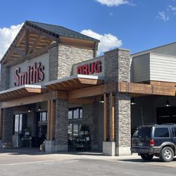 Smith's Food & Drug Centers - Outside front entrance