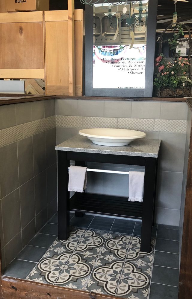 Slide of Country Tile