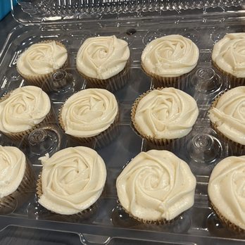 Daisy Cakes - Carrot cake spice cupcakes - Desserts Near Me