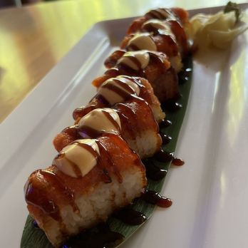 Moshi Moshi - Spicy Tuna Crispy Rice - Sushi Bars Near Me - Miami, Florida Moshi Moshi - Spicy Tuna Crispy Rice - Sushi Bars Near Me - Miami, Florida