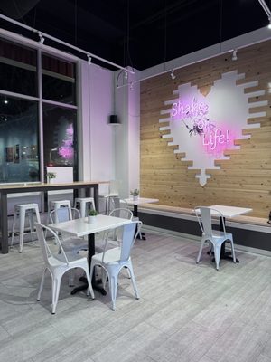 Ding Tea St. Paul by null