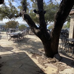 Hemmingway's Possum Kingdom - Patio1