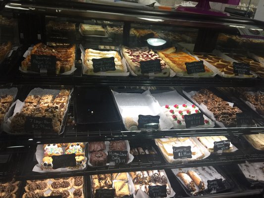 Audubon Market by null