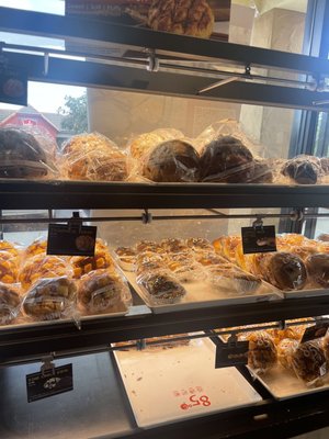 85°C Bakery Cafe - Corona by null