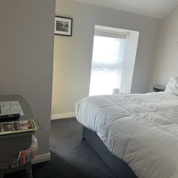 Dan Linehan's B&B - Our room after staying in it for a week