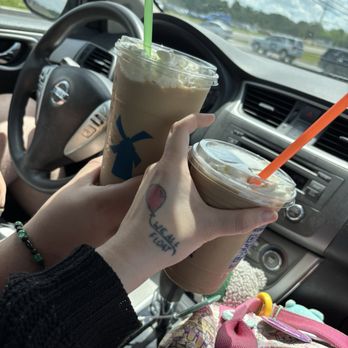 Dutch Bros Coffee - Juice Bars & Smoothies Near Me - Clarksville, Tennessee