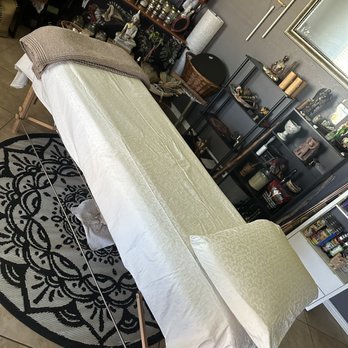 Quantum Bliss Healing - Reiki Bed - Reiki Near Me Quantum Bliss Healing - Reiki Bed - Reiki Near Me