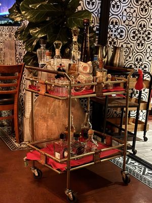 RED O CANTINA by null