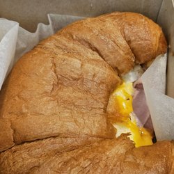 Muse - Deluxe Croissant