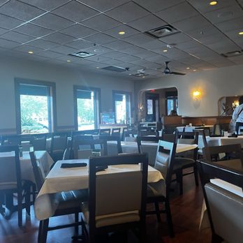 Bonefish Grill - Dinning area - Seafood Near Me - Savannah, Georgia