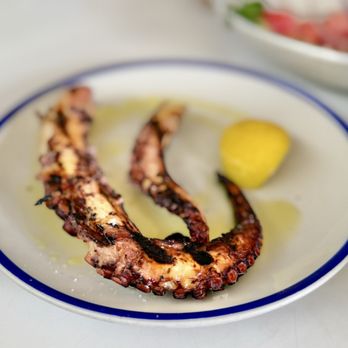 Mandolin Aegean Bistro - Onto - Mediterranean Near Me - Miami, Florida