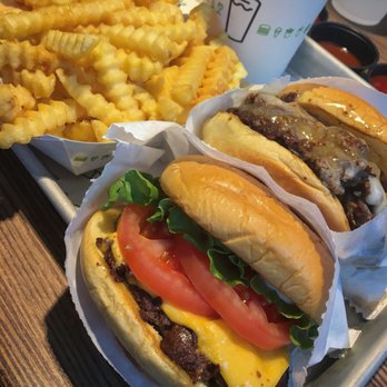 Shake Shack El Segundo - Burgers Near Me - El Segundo, California