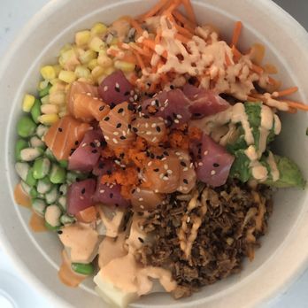 'ONO Poké Bar - Tuna and salmon bowl - Hawaiian Near Me - Toronto, Ontario