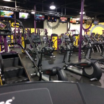 Planet Fitness - The workout area with treadmills, weight machines and free weights. - Gyms Near Me - Sparks, Nevada Planet Fitness - The workout area with treadmills, weight machines and free weights. - Gyms Near Me - Sparks, Nevada