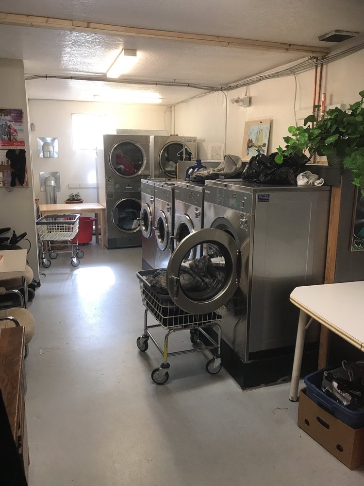 CROFTON SHOP AND WASH Updated September 2024 1606 Joan Avenue