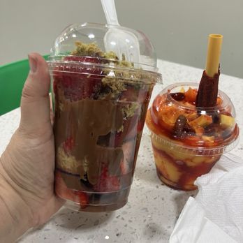 La Michoacana Premium - Chocolate strawberry Dubai with crunchy little pieces. Mangonada. Both small. Delicious perfect size. - Ice Cream & Frozen Yogurt Near Me - Montebello, California La Michoacana Premium - Chocolate strawberry Dubai with crunchy little pieces. Mangonada. Both small. Delicious perfect size. - Ice Cream & Frozen Yogurt Near Me - Montebello, California