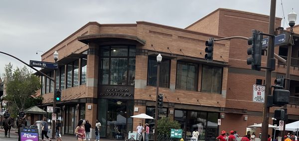 Urban Outfitters by null