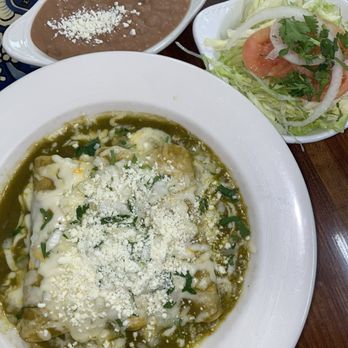 Mi Rinconcito Mexicano - Chicken enchiladas in green sauce - Tacos Near Me - Miami, Florida